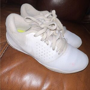 Cheer shoes kids size 13